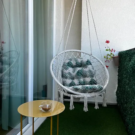 City View Duplex - Stylish 2Br Apartment With Parking Skopje Exterior photo